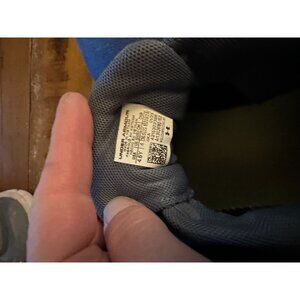 Under Armour Youth Running Shoes Size 4.5 Gray & Yellow Lightweight Mesh Athleti